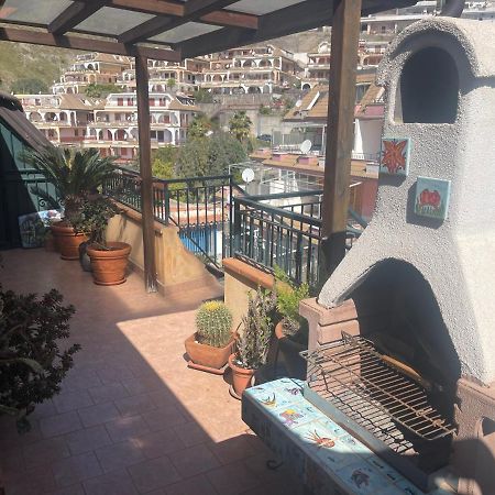 Apartamento Casa Vacanze Cuzari Letojanni Exterior foto