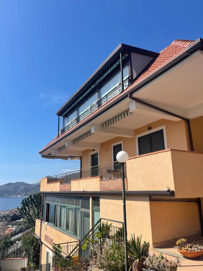 Apartamento Casa Vacanze Cuzari Letojanni Exterior foto